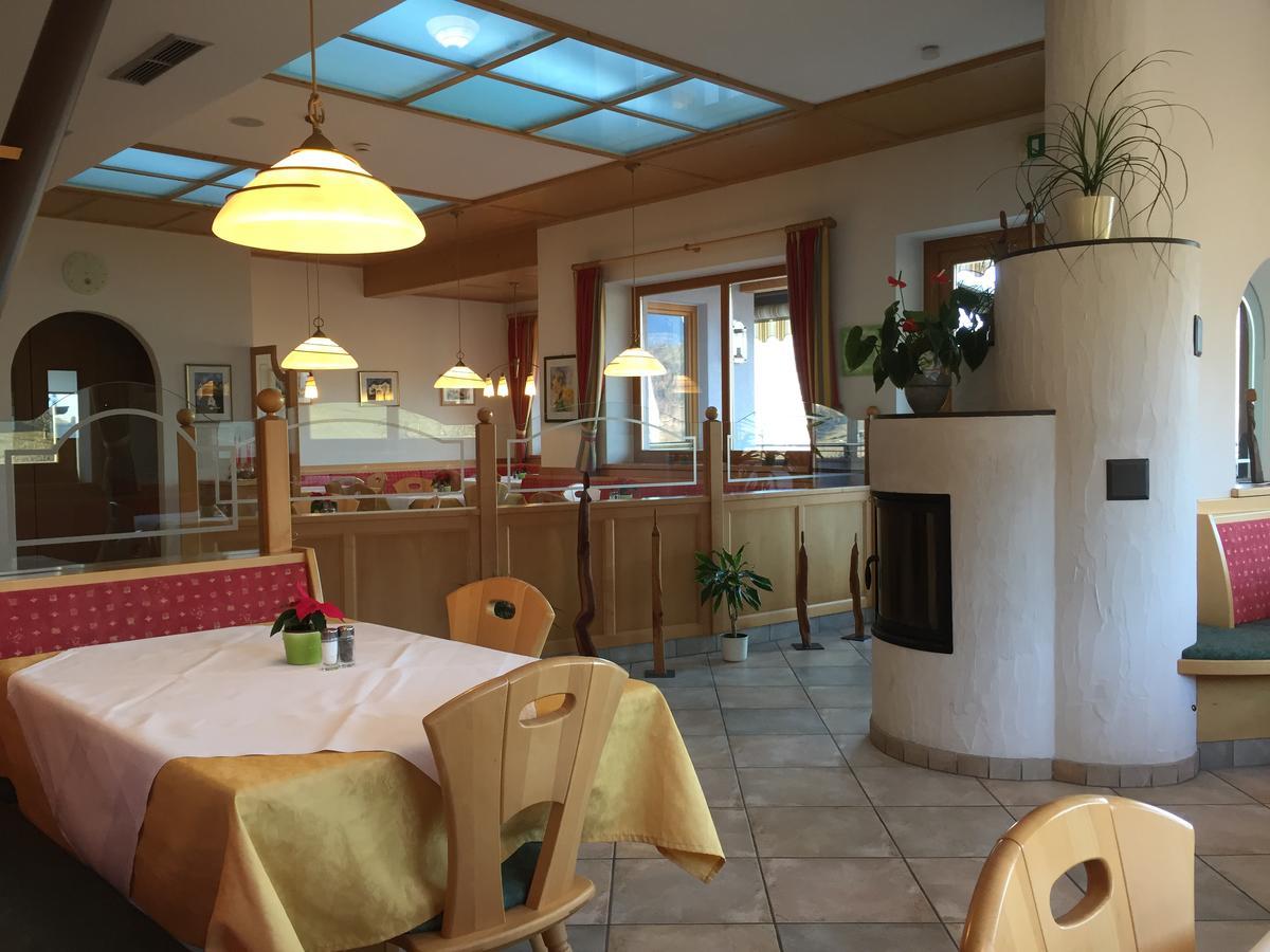 Gasthof Pizzeria Unterwirt Collepietra  Luaran gambar